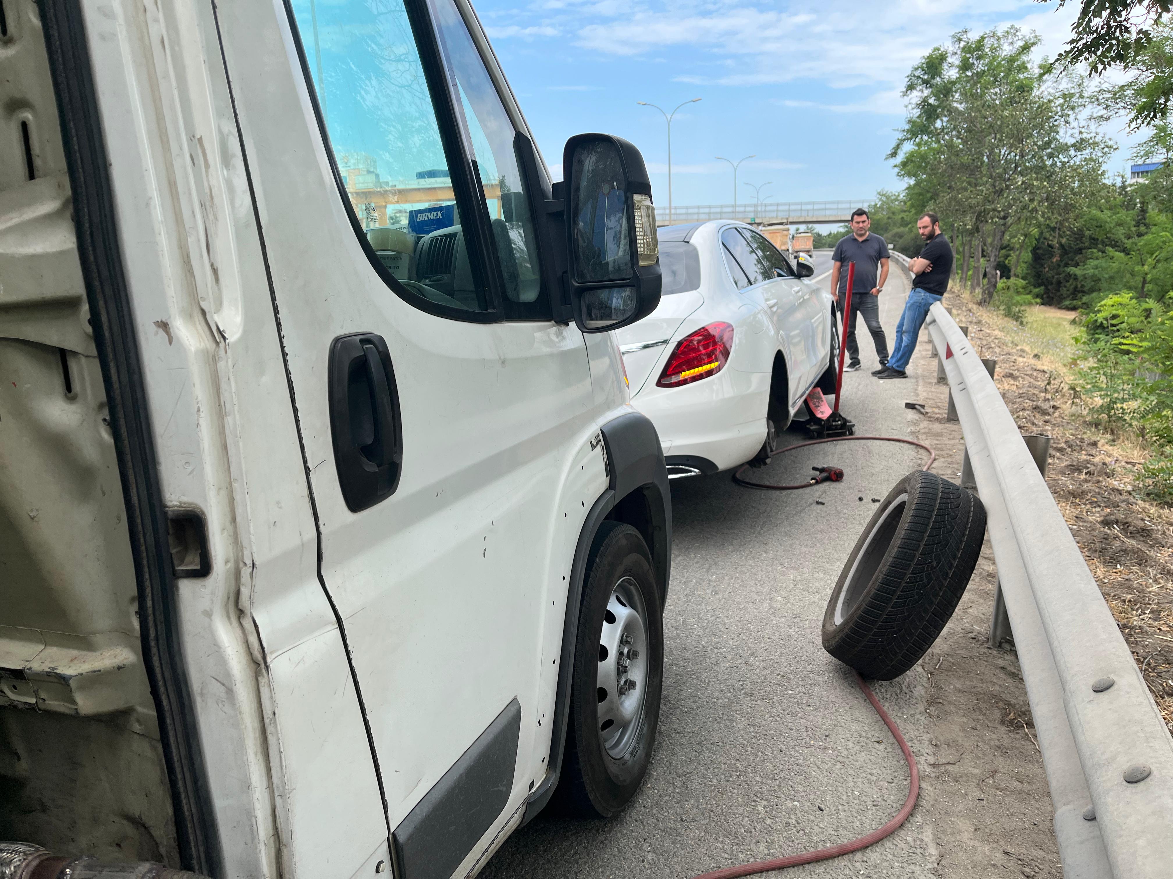 Mobil Lastikçi Lastik Yol  Yardım